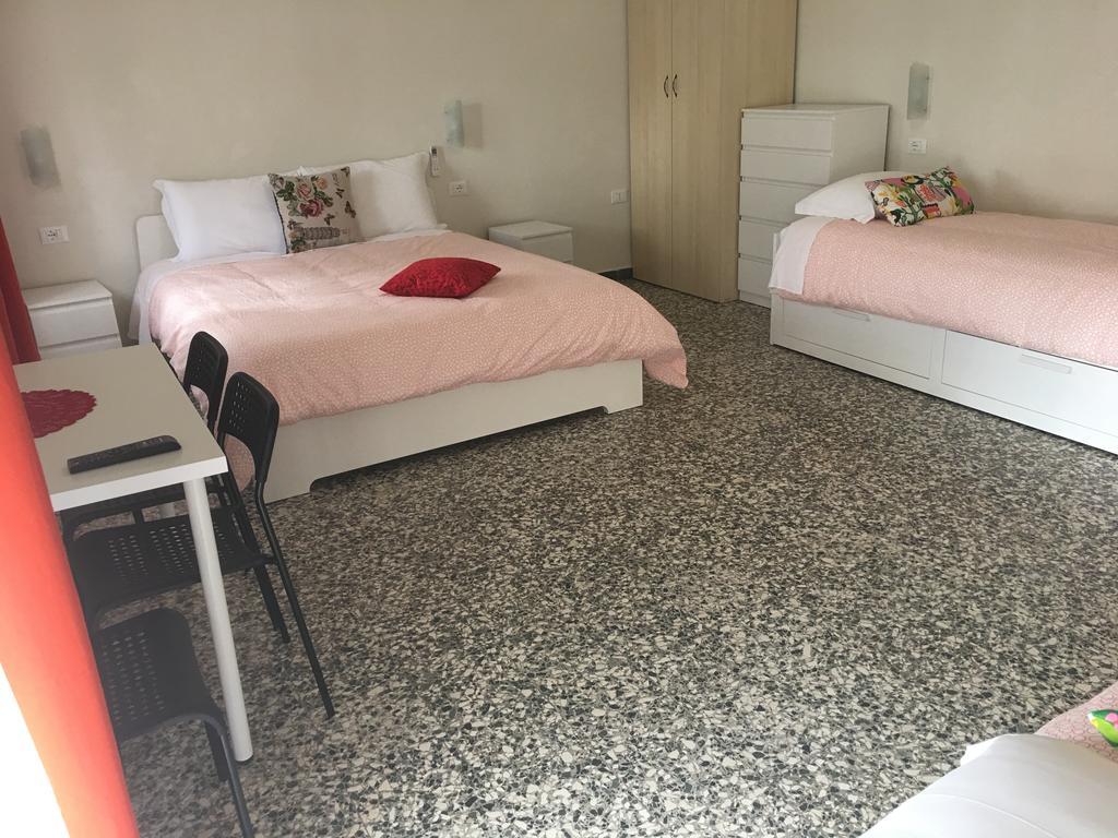 Aliante Turist House Panzió Pisa Kültér fotó