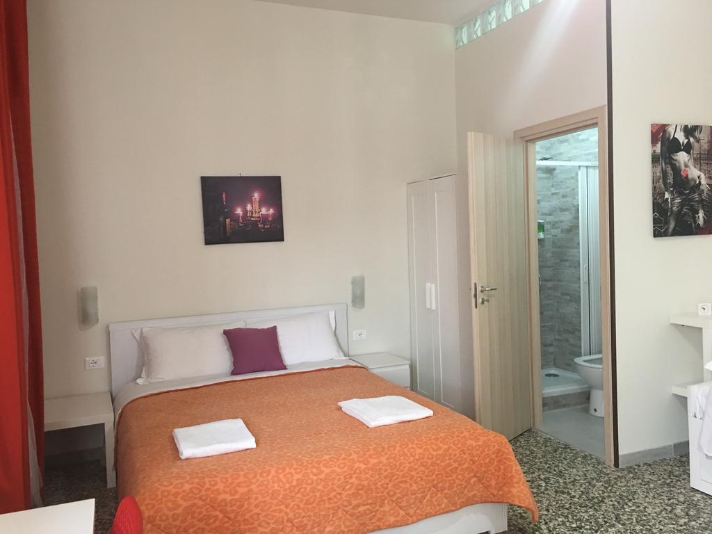 Aliante Turist House Panzió Pisa Kültér fotó