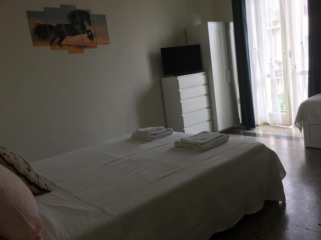 Aliante Turist House Panzió Pisa Kültér fotó