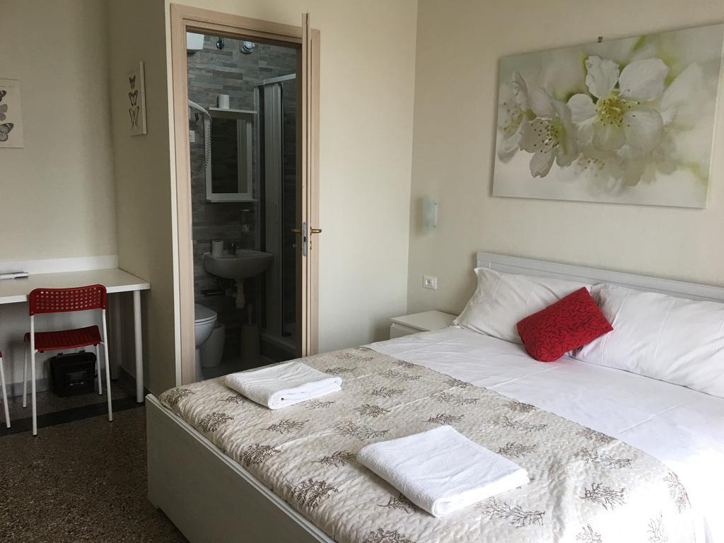 Aliante Turist House Panzió Pisa Kültér fotó