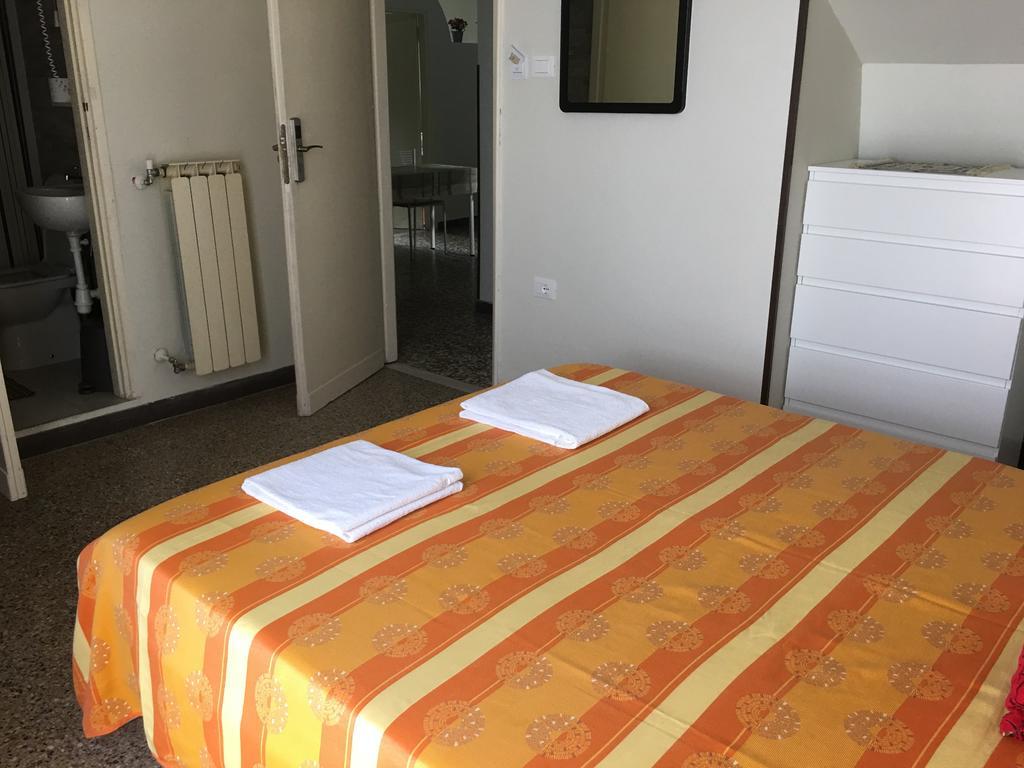 Aliante Turist House Panzió Pisa Kültér fotó