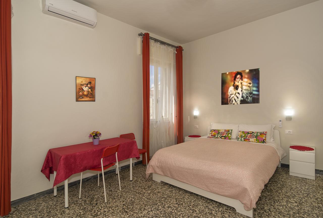 Aliante Turist House Panzió Pisa Kültér fotó