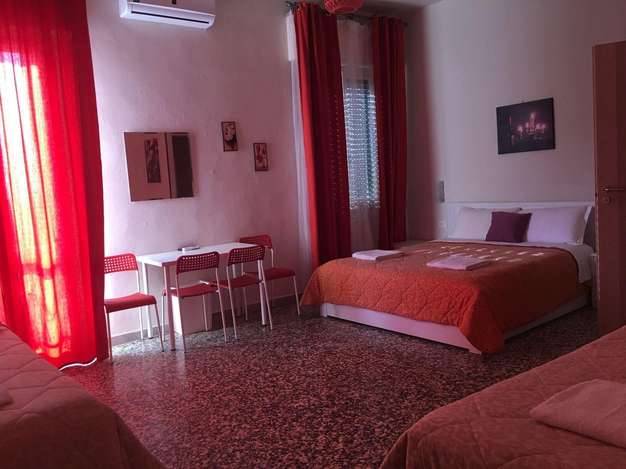 Aliante Turist House Panzió Pisa Kültér fotó